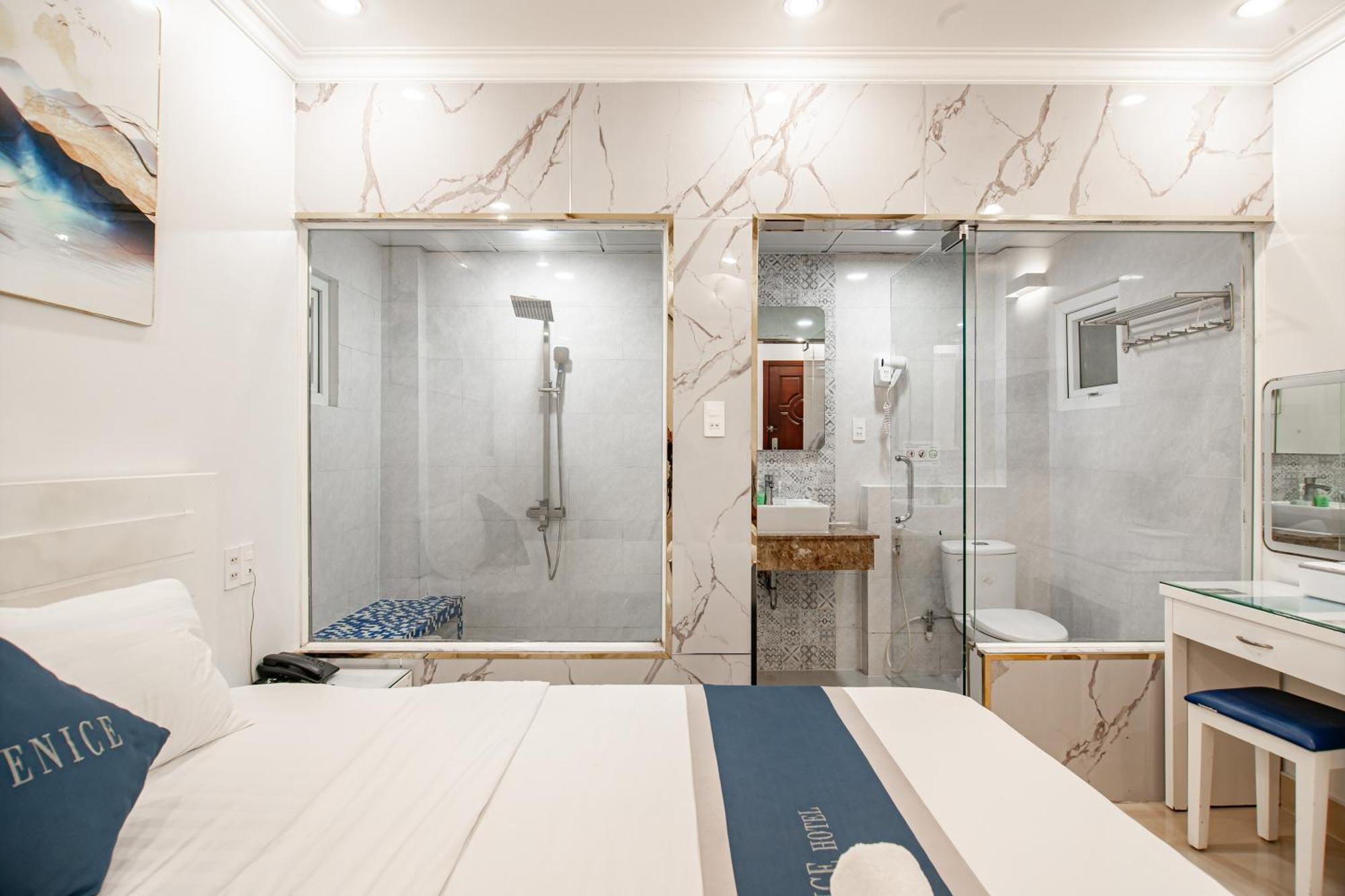 Venice Hotel โฮจิมินห์ซิตี้ ภายนอก รูปภาพ