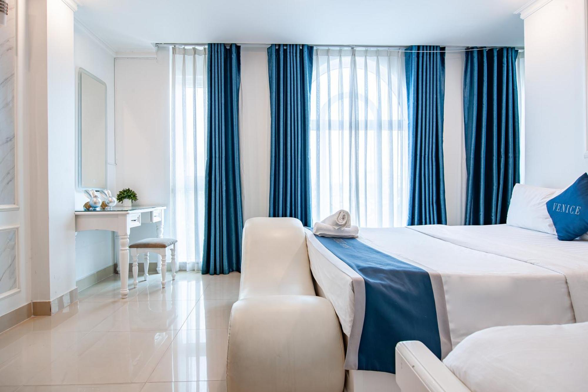 Venice Hotel โฮจิมินห์ซิตี้ ภายนอก รูปภาพ