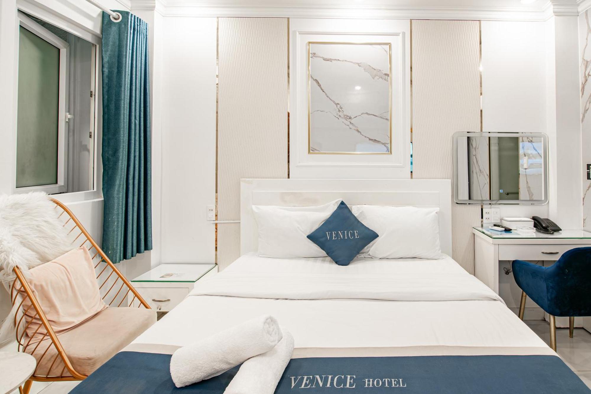 Venice Hotel โฮจิมินห์ซิตี้ ภายนอก รูปภาพ