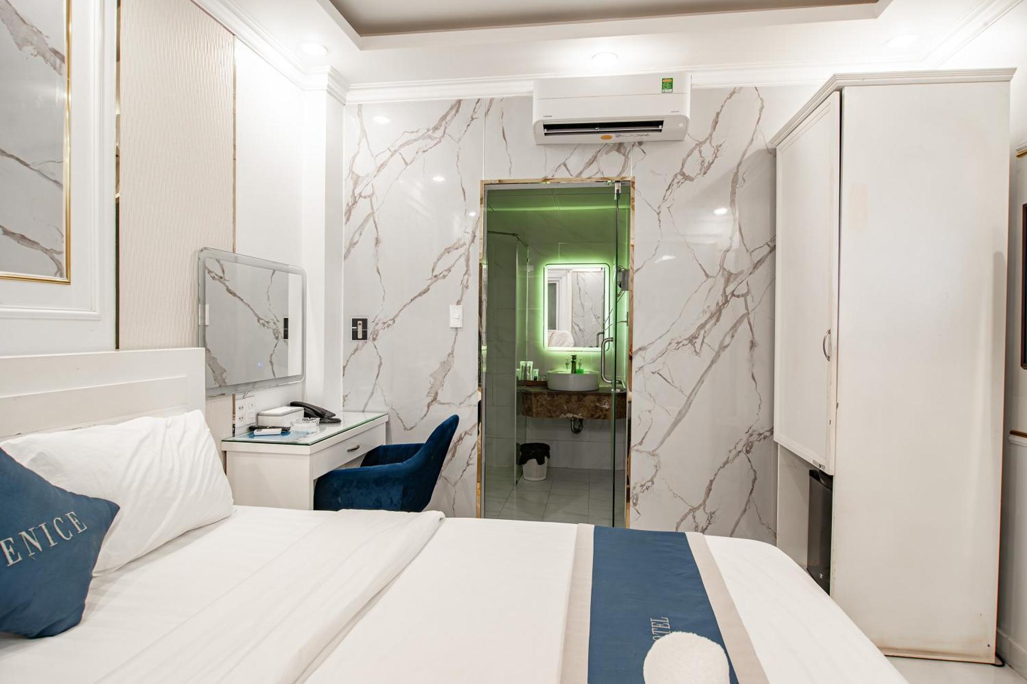 Venice Hotel โฮจิมินห์ซิตี้ ภายนอก รูปภาพ