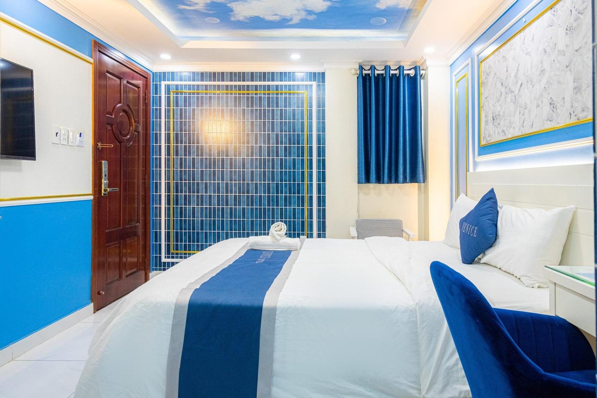 Venice Hotel โฮจิมินห์ซิตี้ ภายนอก รูปภาพ